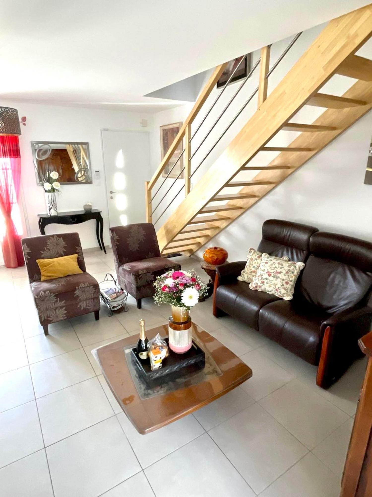Les Colibris Maison Familiale Quartier Gare Holiday home *